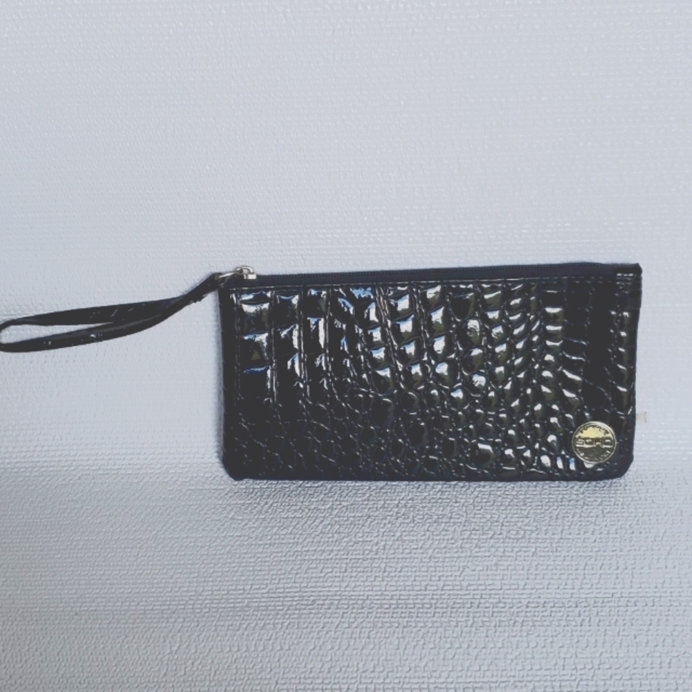 SOHO London New York Crocodile Print Wristlet / Cosmetic Bag